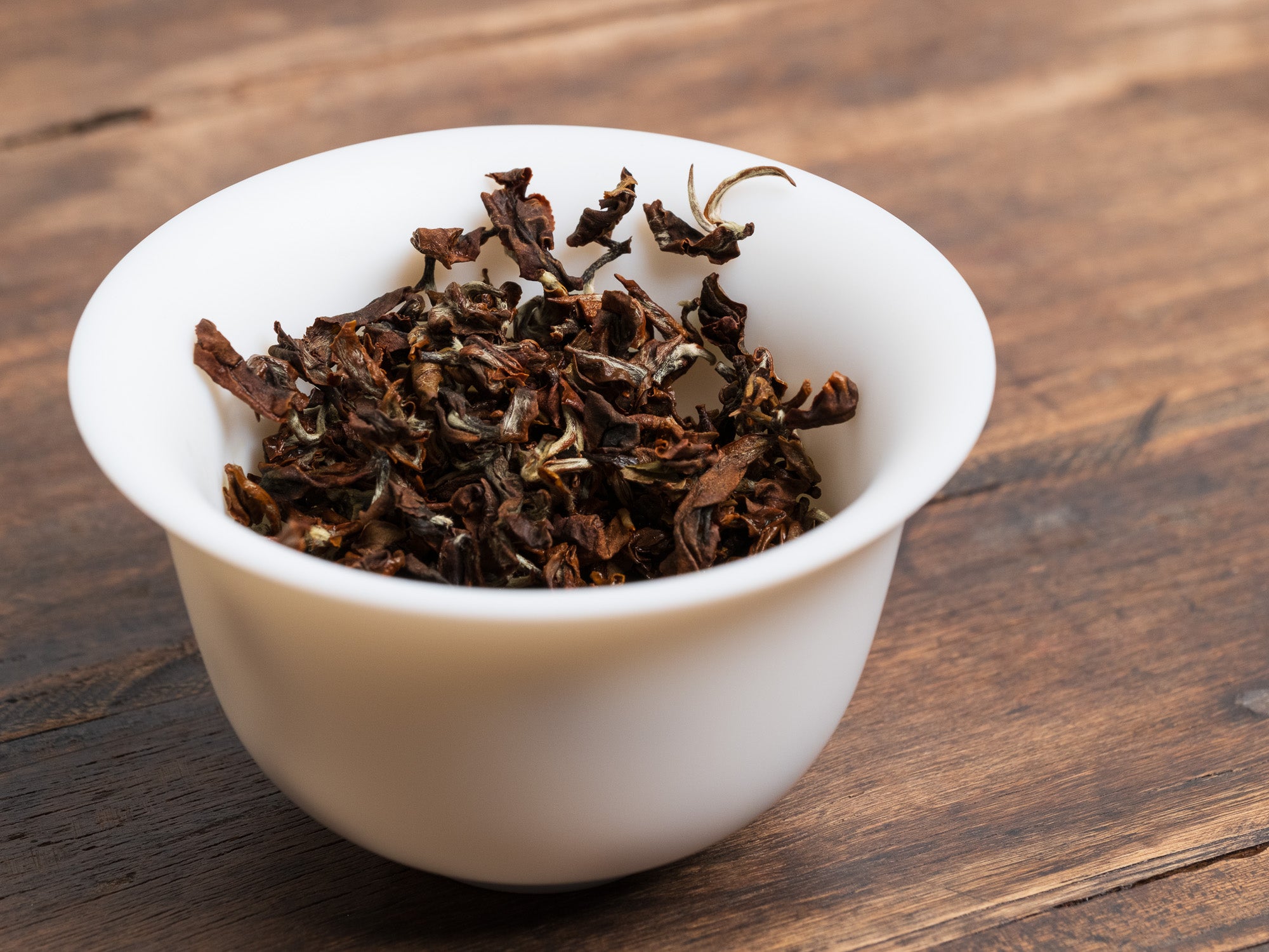 Hojas en gaiwan de te Oolong Oriental Beauty