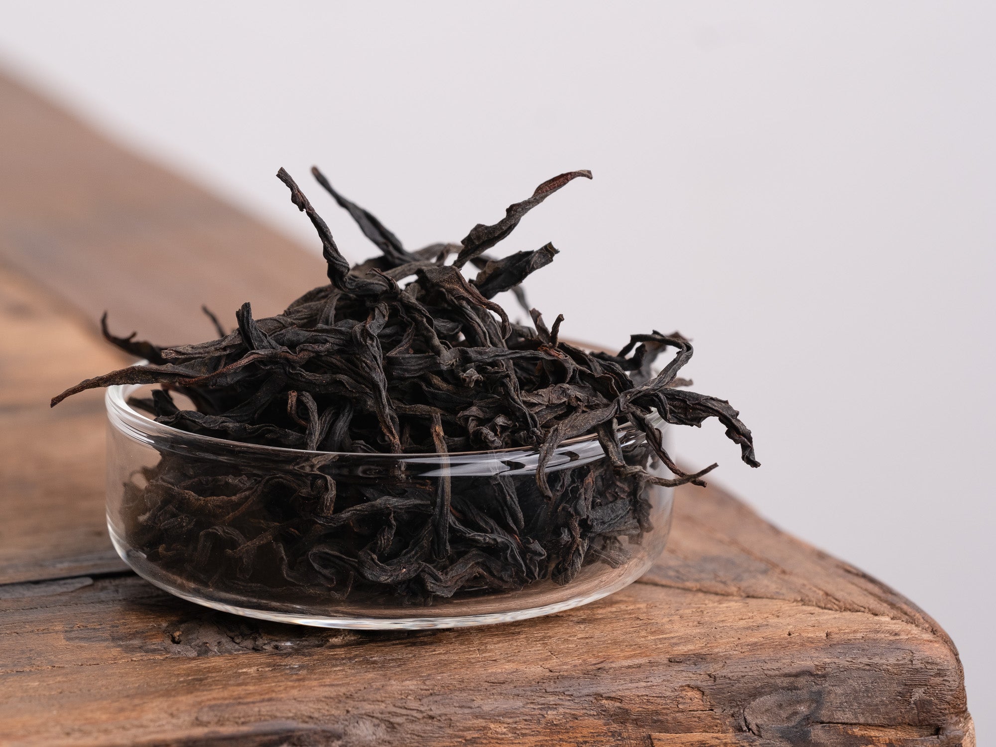 Hojas secas de té negro de Tongmuguan de árboles centenarios