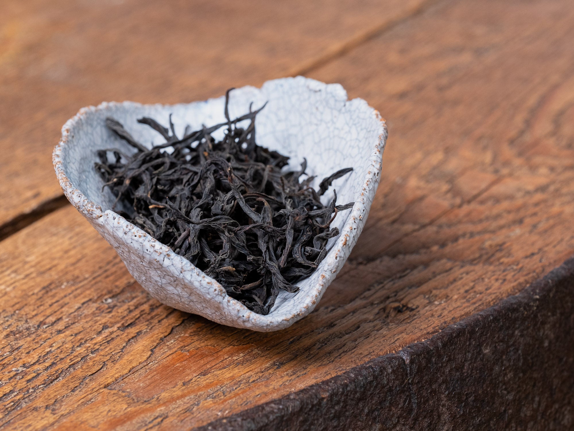 Hojas secas de té negro de Tongmuguan de árboles centenarios estilo floral