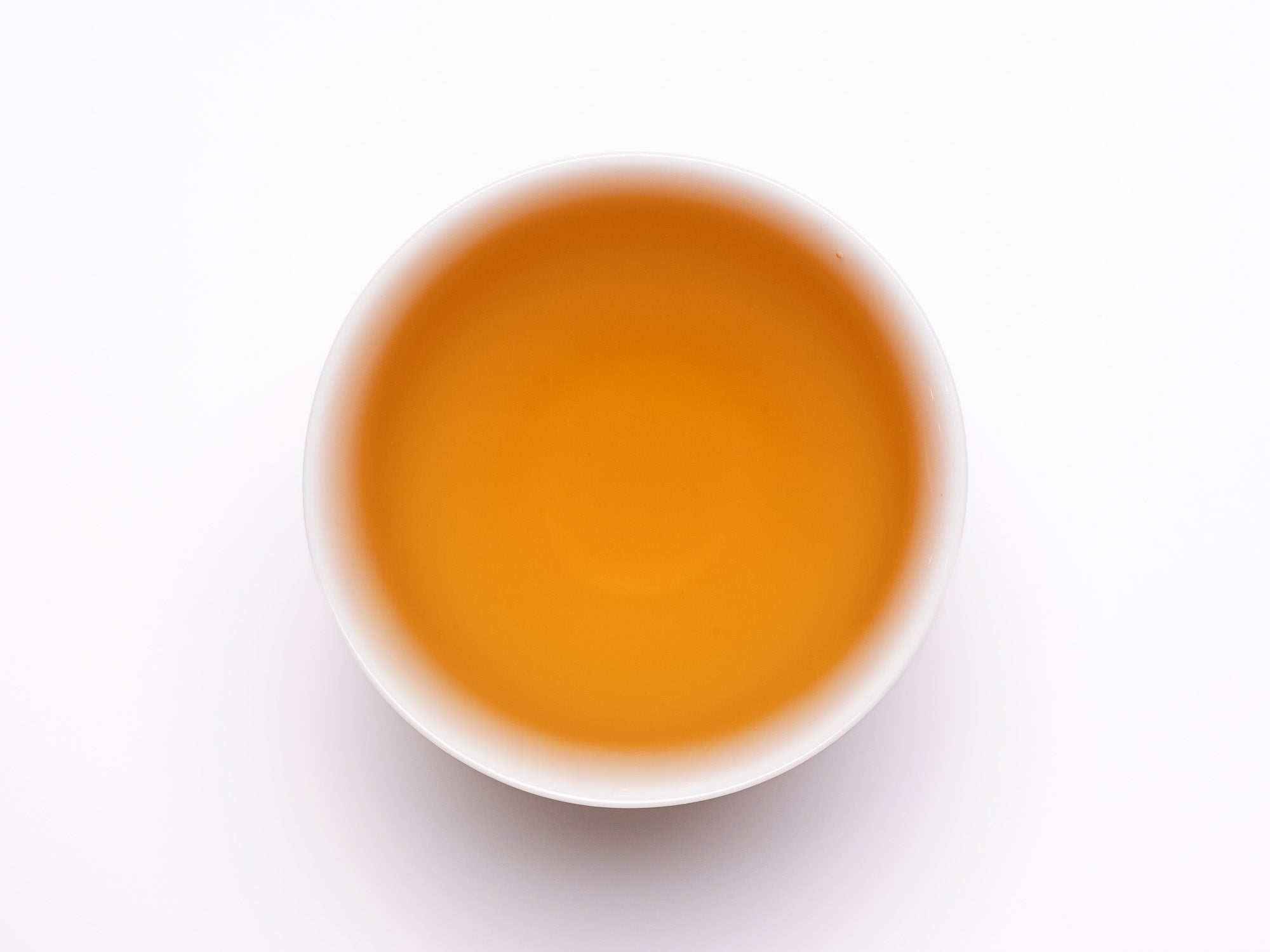 Infusión en taza de ceramica de té Oolong Dancong Mi Lan Xiang Laocong de Wudong