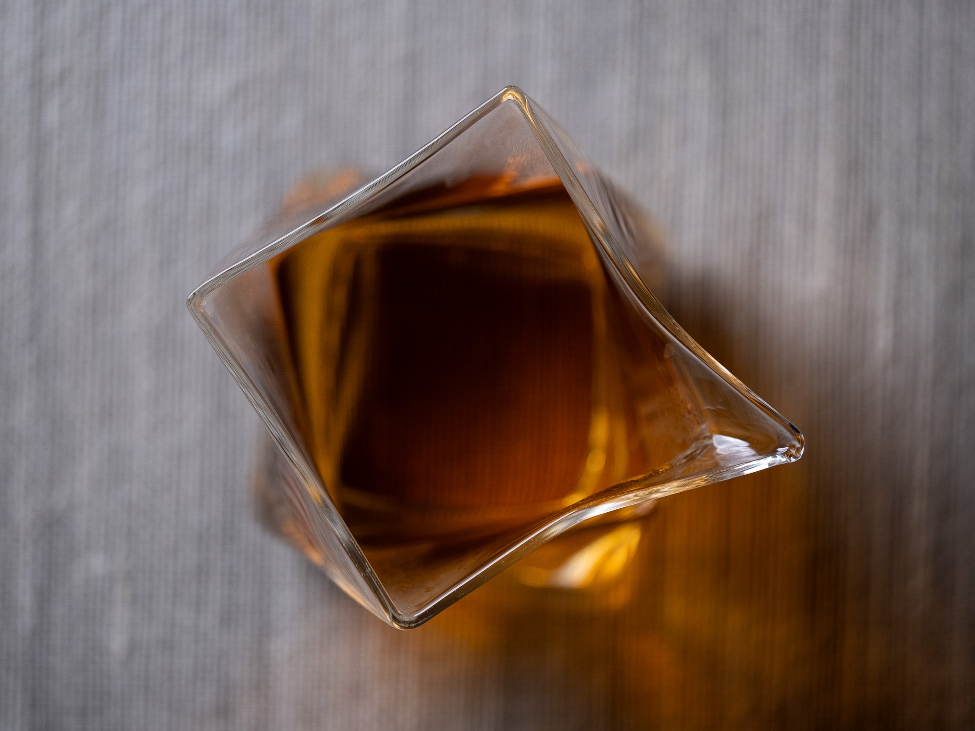 Jarra de té de vidrio
